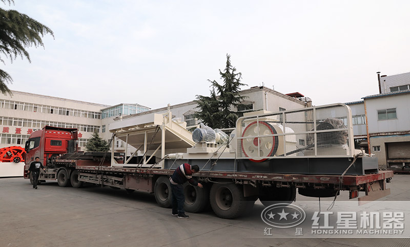 紅星機(jī)器輥式破碎機(jī)廠家現(xiàn)貨直發(fā)