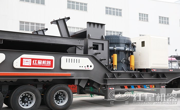 搭載圓錐破碎機(jī)移動破碎篩分設(shè)備