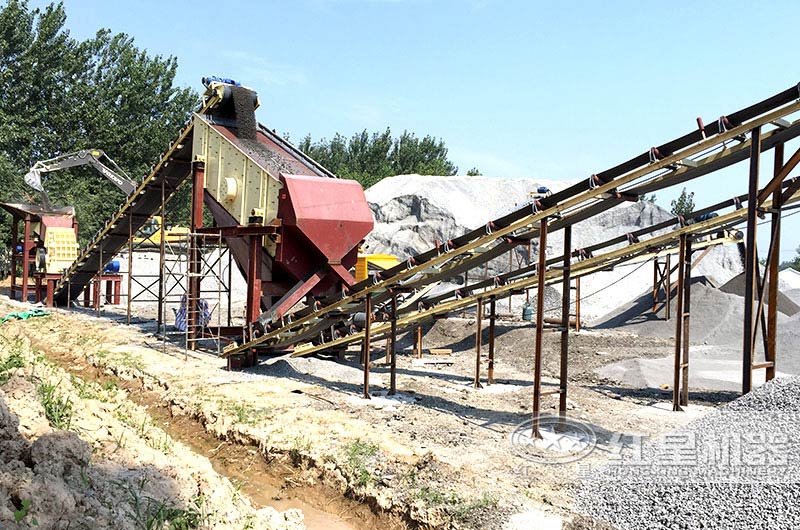 時(shí)產(chǎn)500噸礦山錘式破碎機(jī)價(jià)格多少？型號(hào)有哪些？