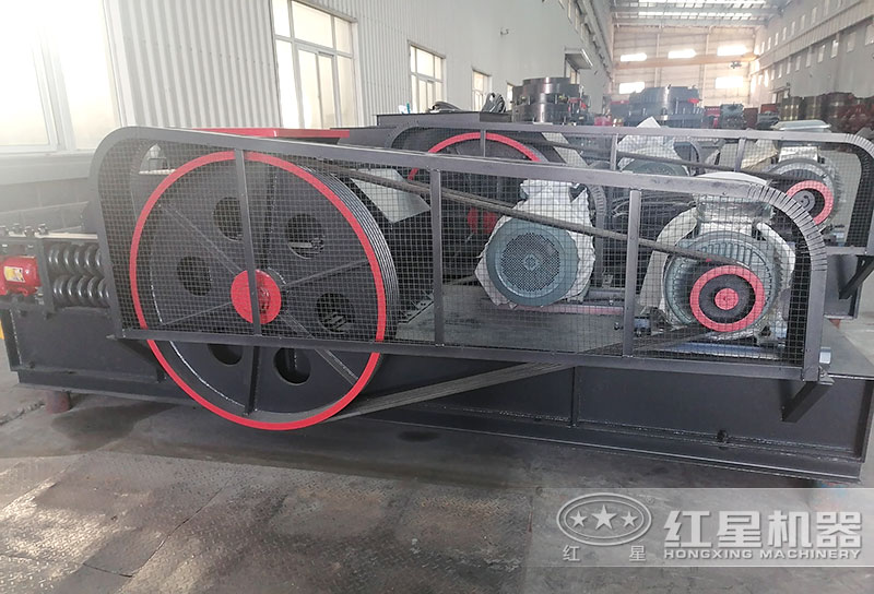 對(duì)輥破碎機(jī)車(chē)間展示